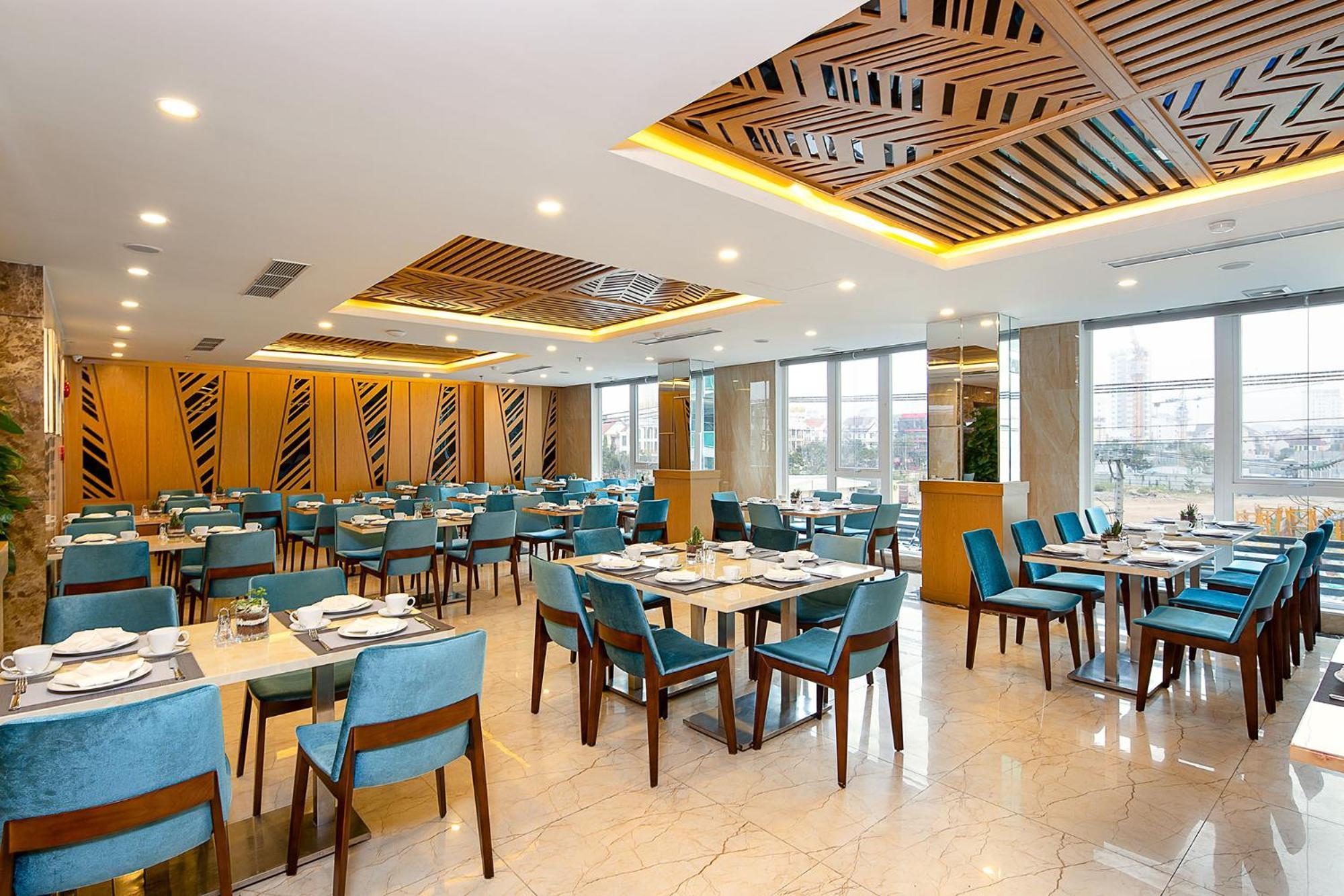 Tgt Beach Hotel Da Nang Bagian luar foto